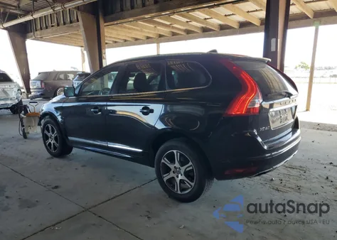 2015 Volvo Xc60 T6 Premier from USA, damaged, VIN YV4902RKXF2632019
